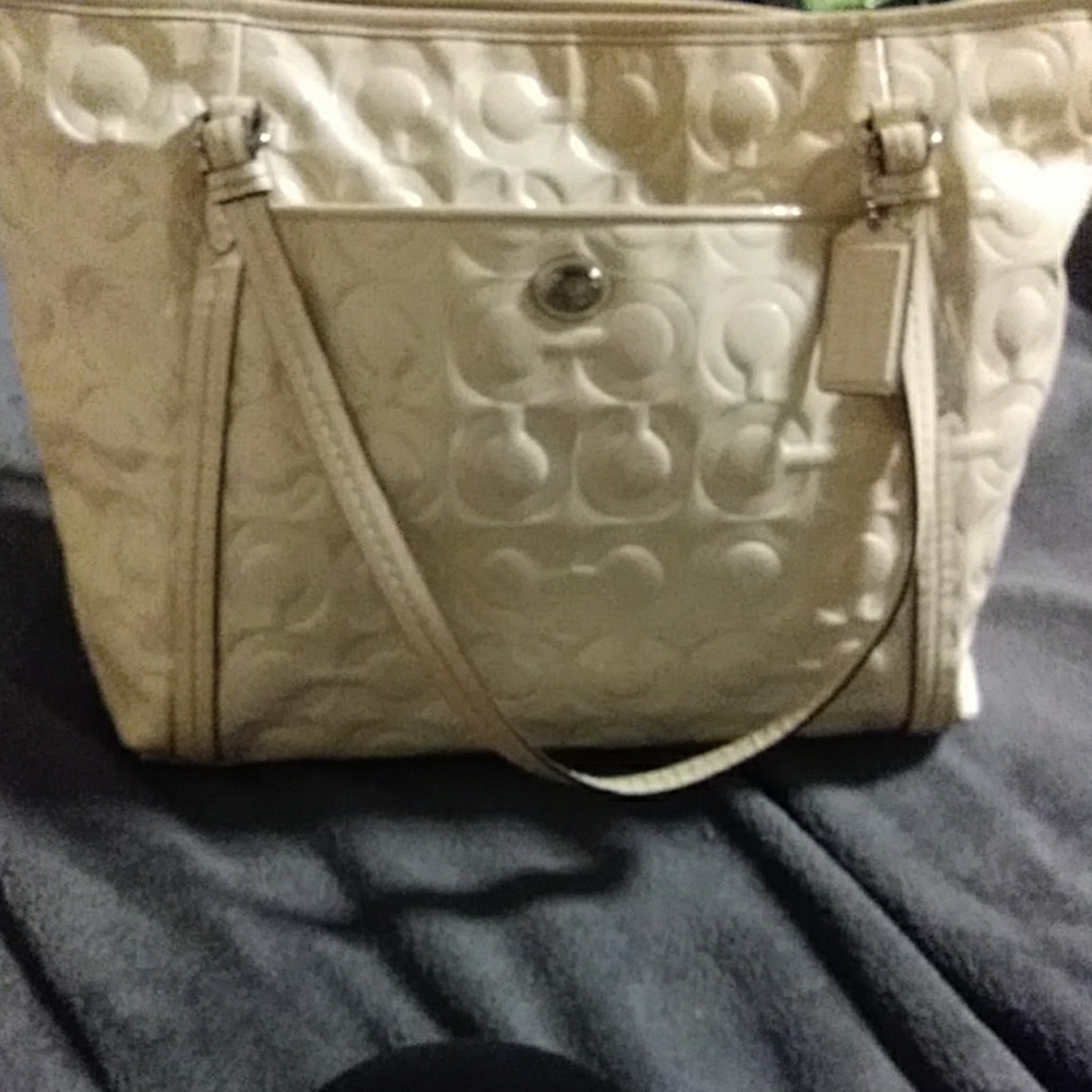 Leather coach purse - Picture 2 of 4